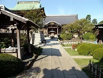 境内
