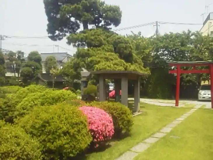緑豊かな墓苑