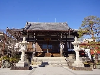 本堂正面