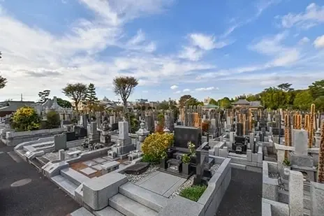 妙法寺に並ぶ一般墓