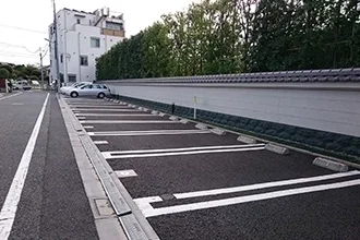 駐車場平置き26台分