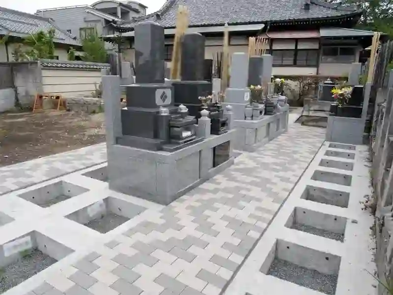 墓地寸景