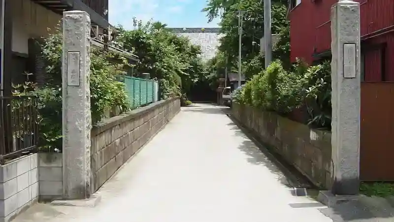 寺院入口