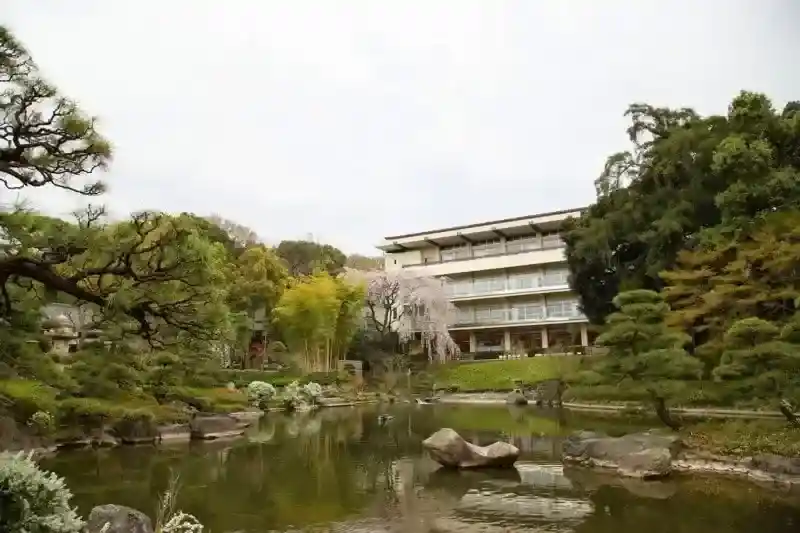 朗峰会館