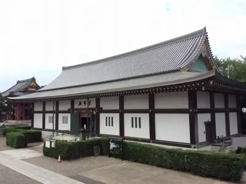 霊宝殿