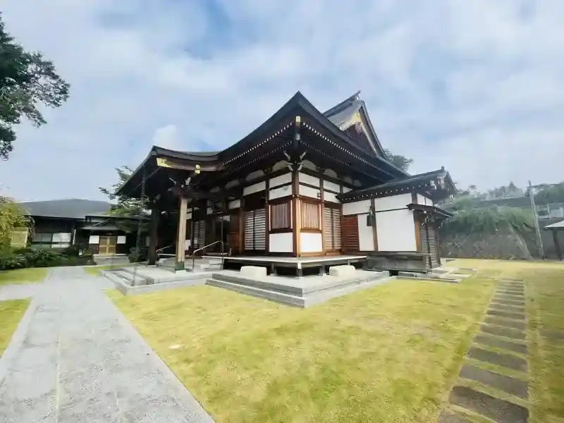 本堂外観