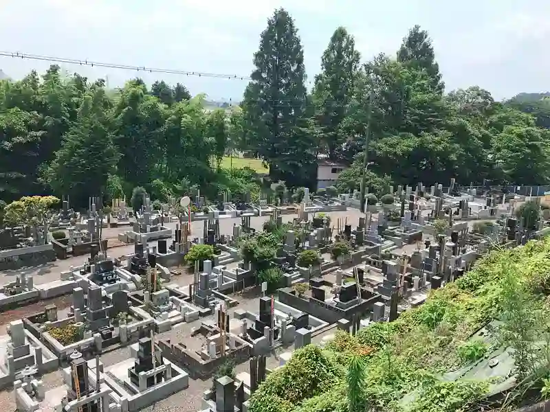 霊園南側最下層の墓域