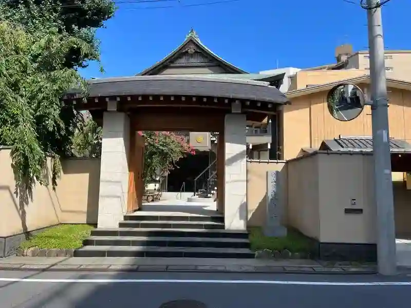 寺院入口