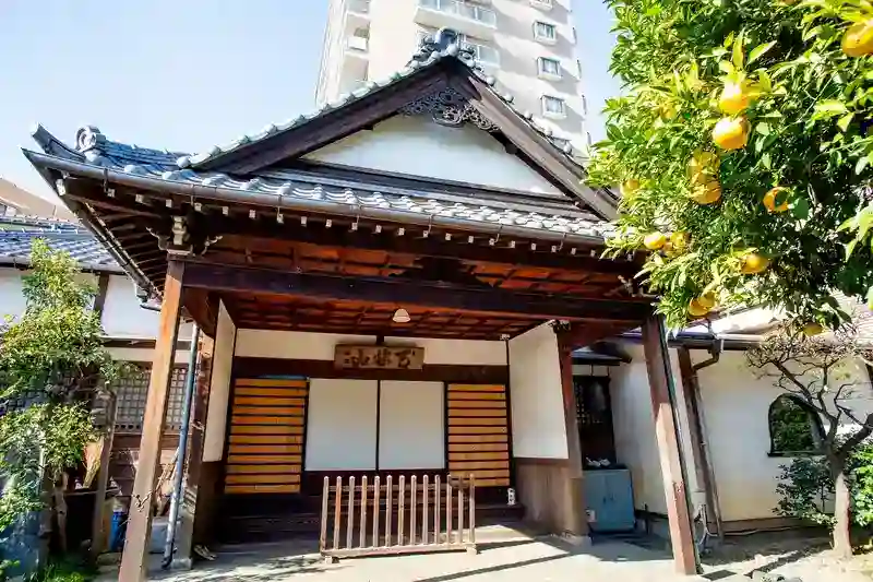 泊舩寺本堂外観