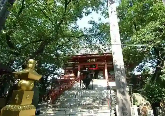 本堂への道