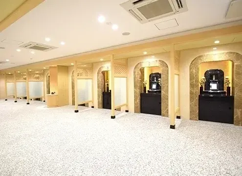 参拝室【明静】開放的なオープンフロアー