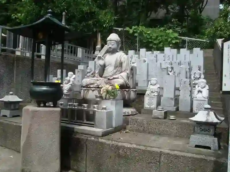 墓地寸景
