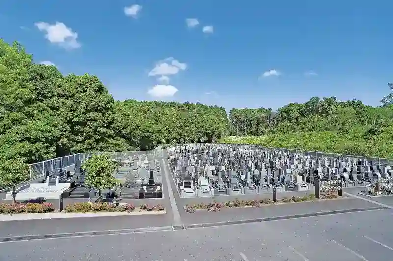 霊園全景