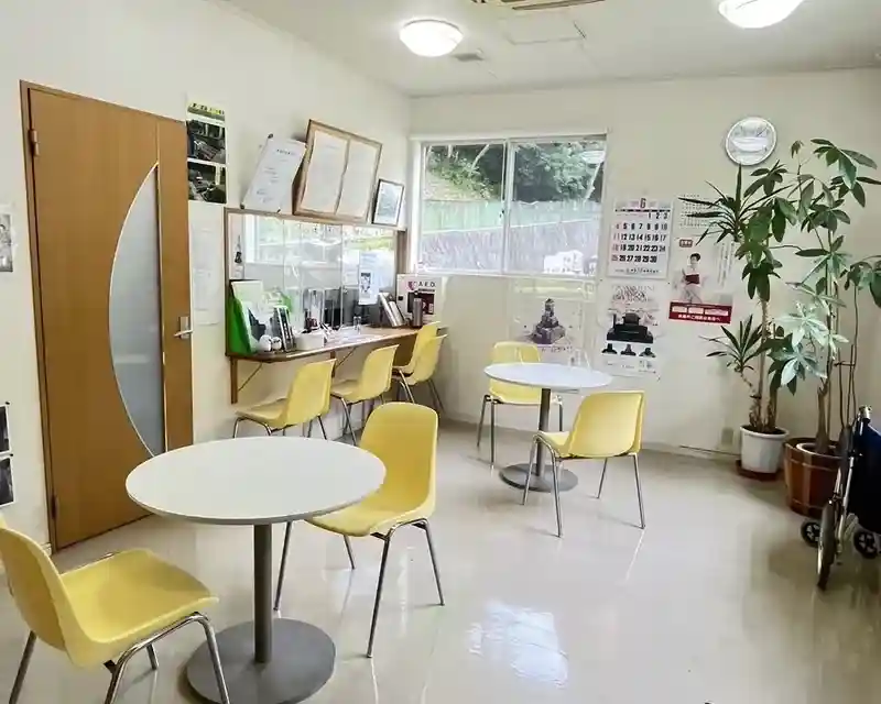 明るい管理棟