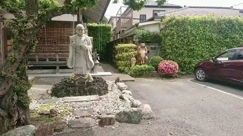 境内は清掃が行き届いています