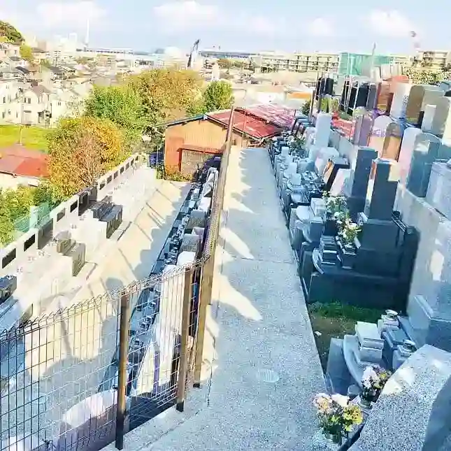 墓地内からの見晴らし