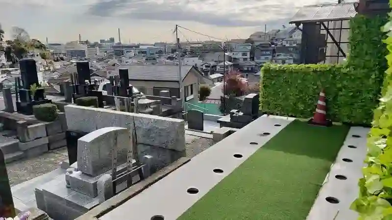 墓地内からの見晴らし