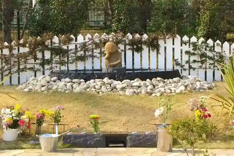モニュメント