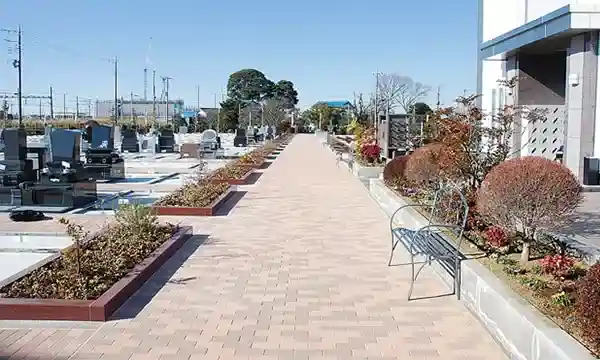 インターロッキング仕様の園内