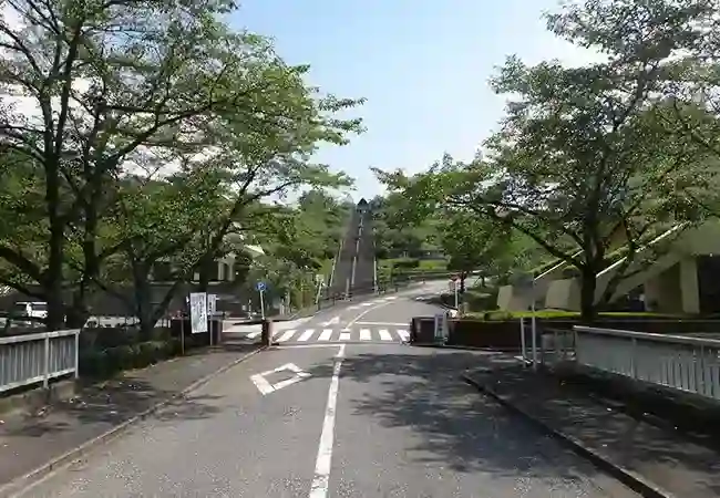 車でアクセスしやすい霊園