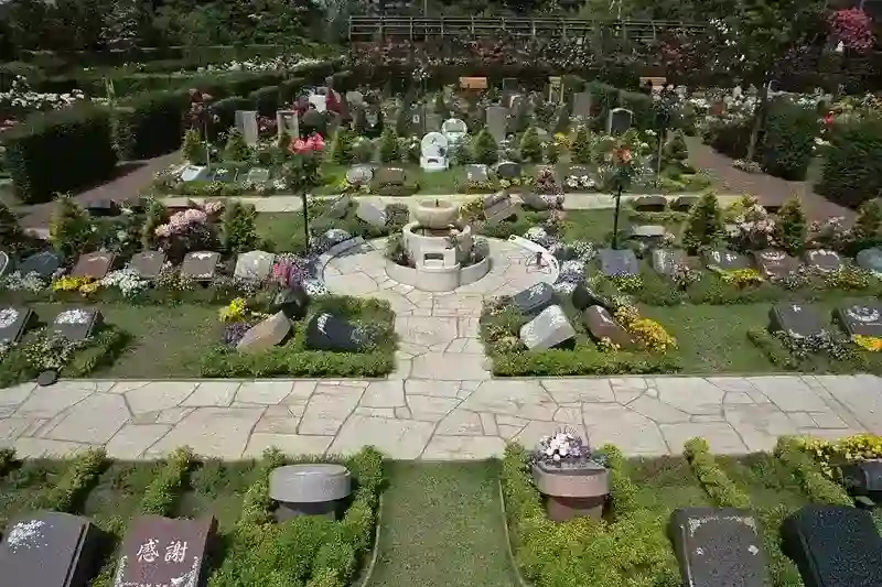 秋津ふれあいパーク　墓地全景