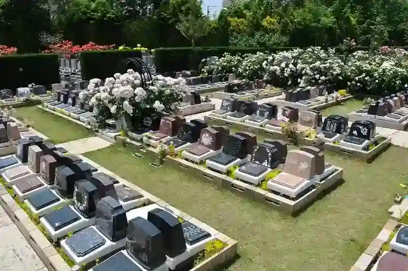 秋津ふれあいパーク　墓地風景①