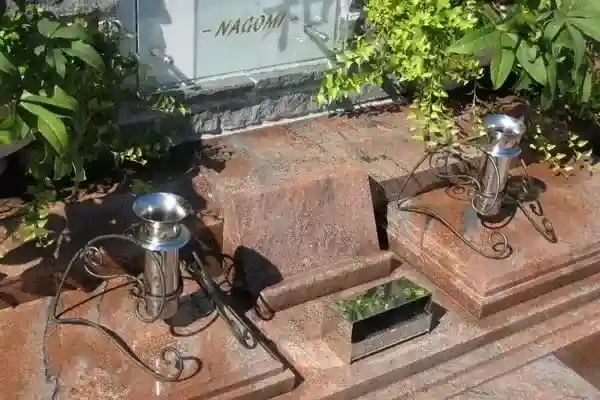 一般のお墓と同じようにお参りができます