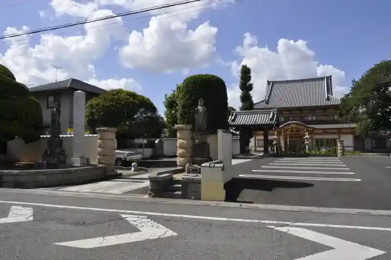寺院入口
