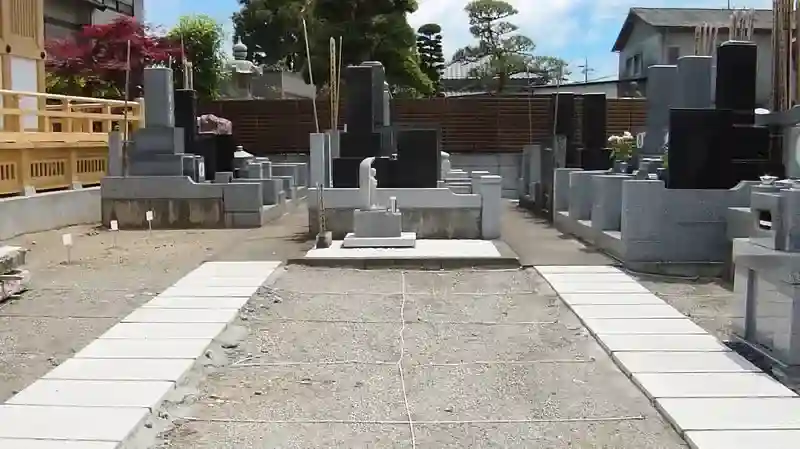 墓地②