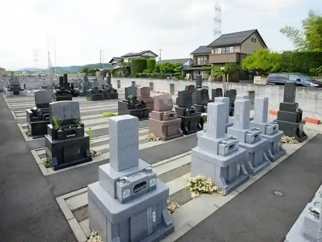 園内は平坦なバリアフリー設計