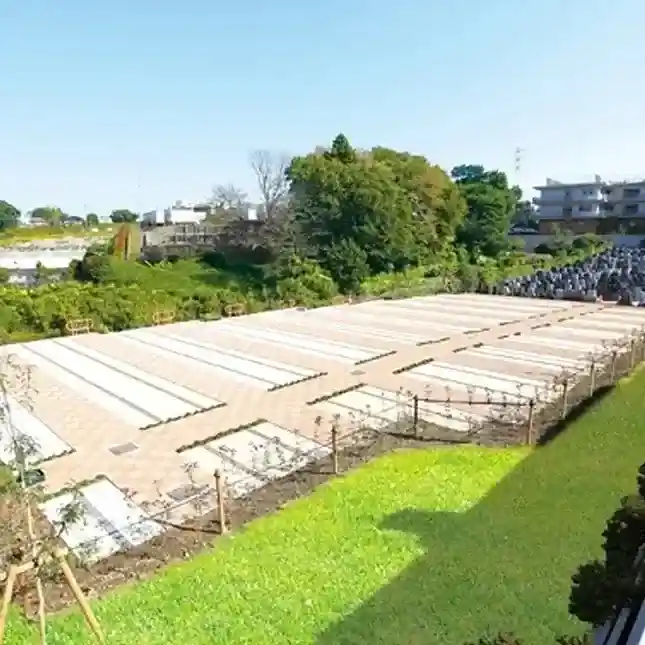 お墓を建てる前の霊園全体