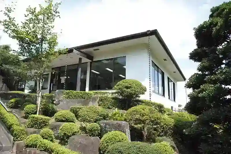 管理棟