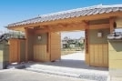 歓喜院武里観音墓苑　山門