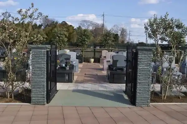 墓域入口