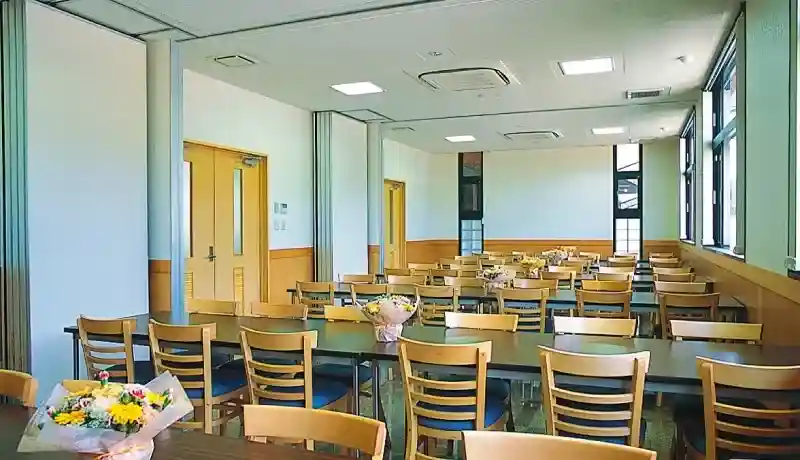 洋会食室