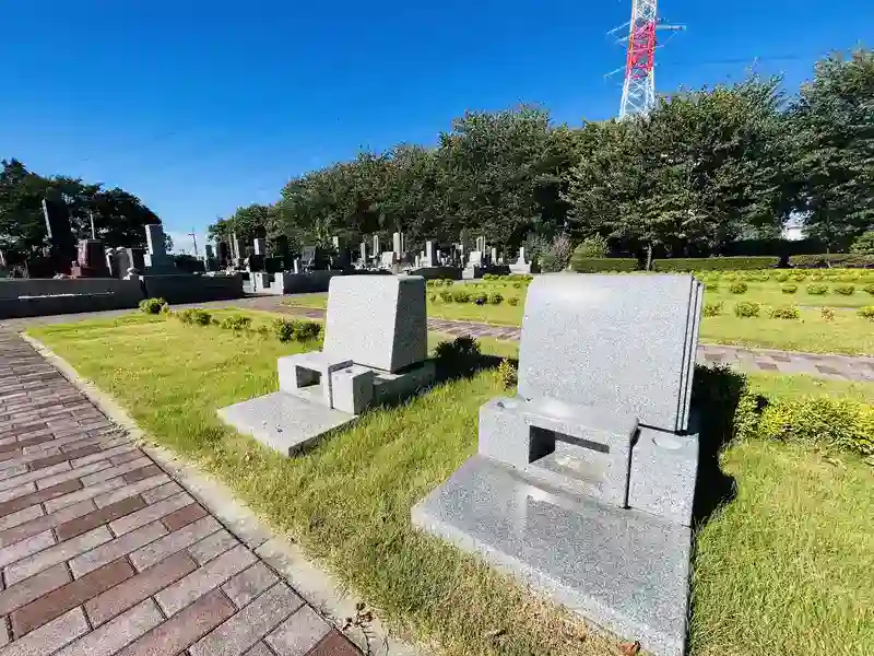芝生墓地