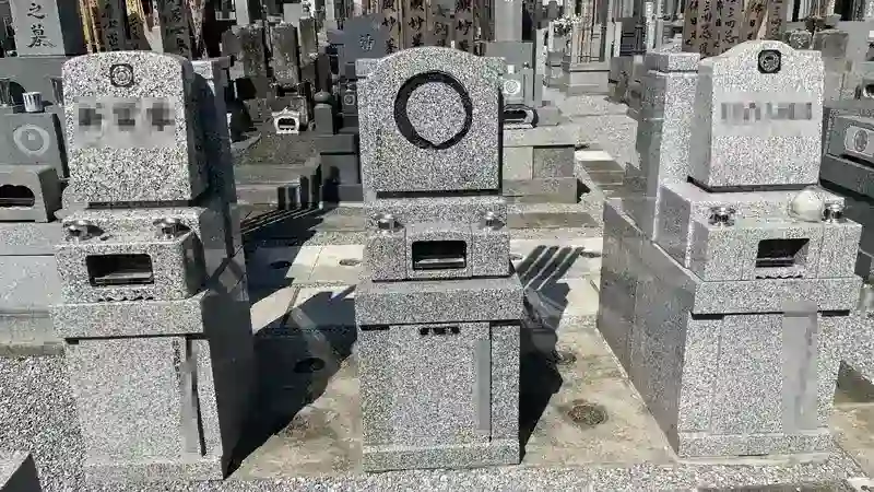 お墓