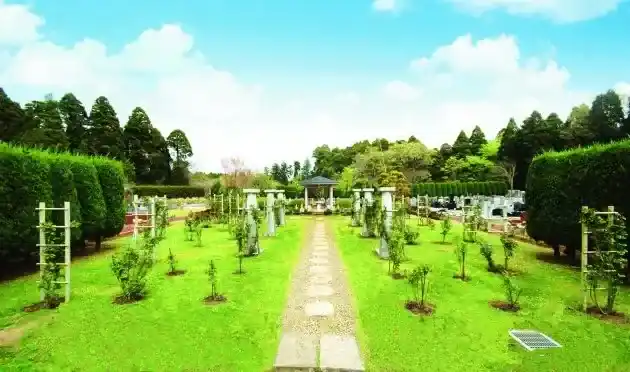 緑が広がる霊園