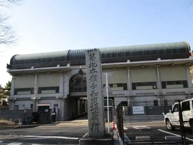入り口