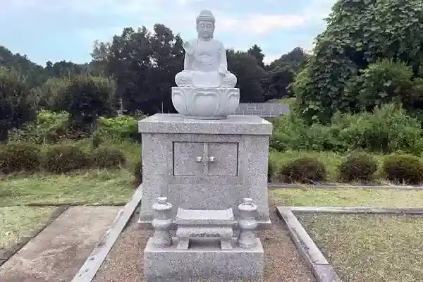 芭蕉ヶ丘霊園　合祀墓