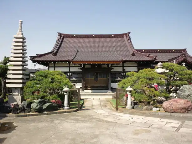 整備された美しいお寺