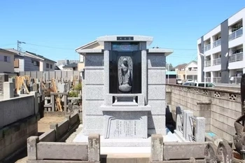 日当たり良好な平坦地の安心墓域