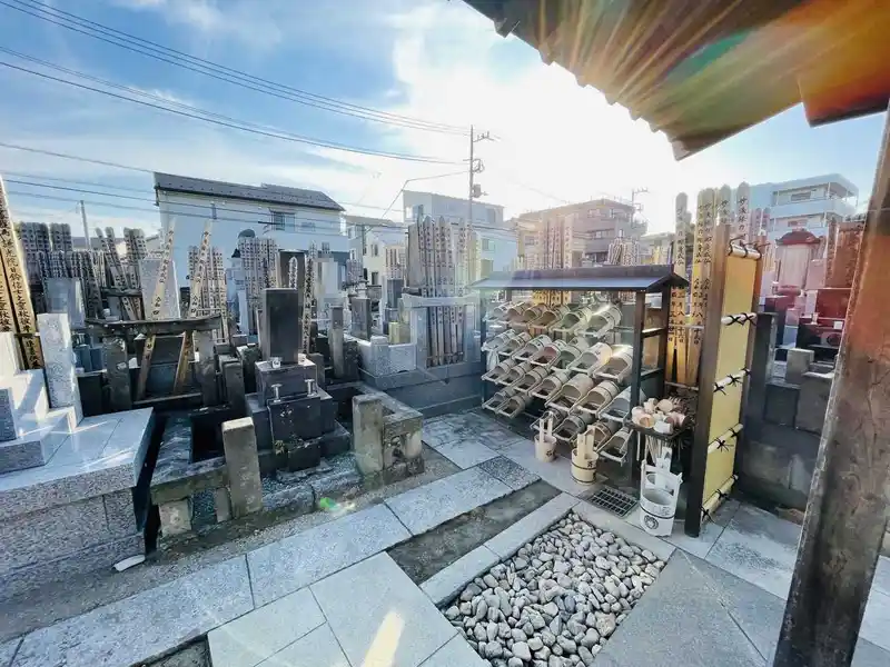 感應寺 水汲み場の写真