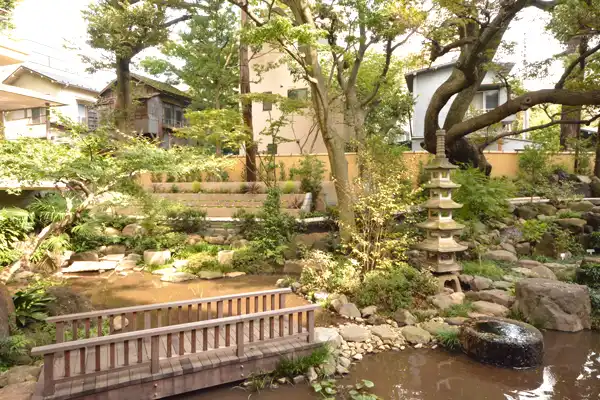 高輪墓苑 正満寺 「ふれあいの碑」 