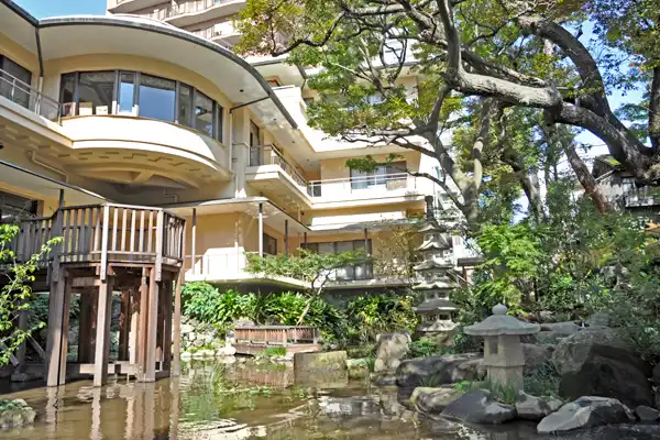 高輪墓苑 正満寺 「ふれあいの碑」 