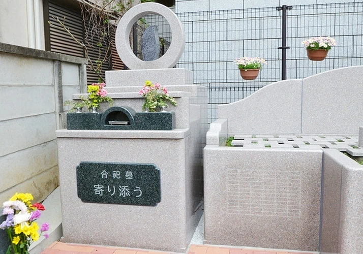 渋谷区 香蓮寺 外苑こもれびの杜 樹木葬・永代供養墓