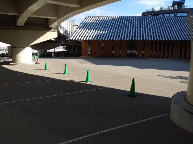 屋内墓苑 一行院 千日谷淨苑 駐車場の写真