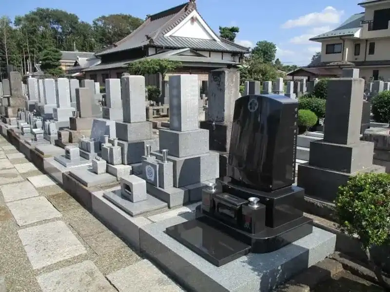 並ぶ一般墓