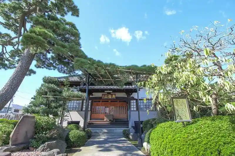 寿福山 長勝寺 〔竹ノ塚墓苑〕 本堂