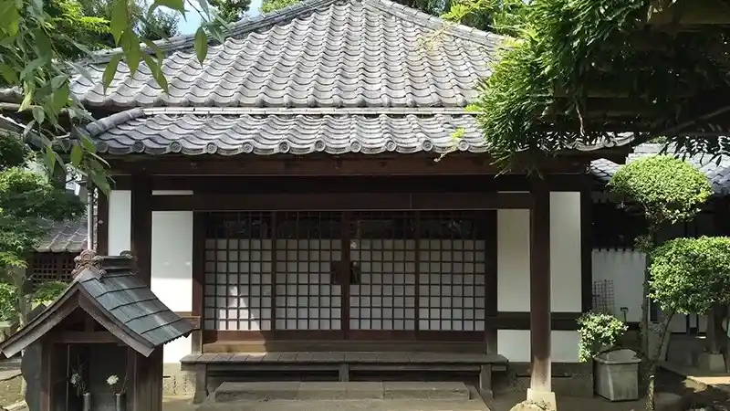 善應寺まほろばの庵 永代供養墓「足立祖房」 薬師堂